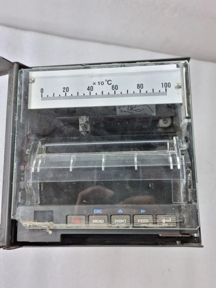 YOKOGAWA TEMPERATURE CHART RECORDER 0-100C PANEL MOUNT FOR PARTS OR REPAIR